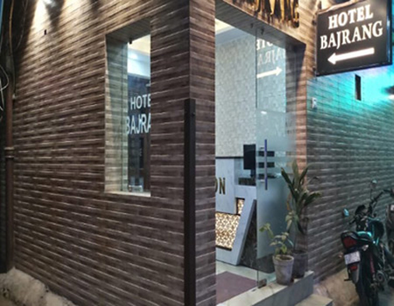 Large Photograph of Hotel Bajrang located in New Delhi